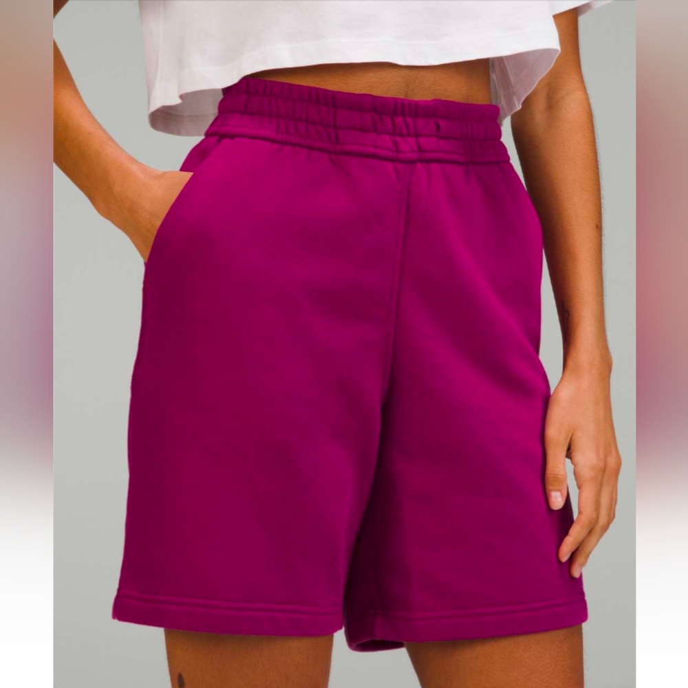 Lululemon magenta size 10 Loungeful HR 7 inch shorts